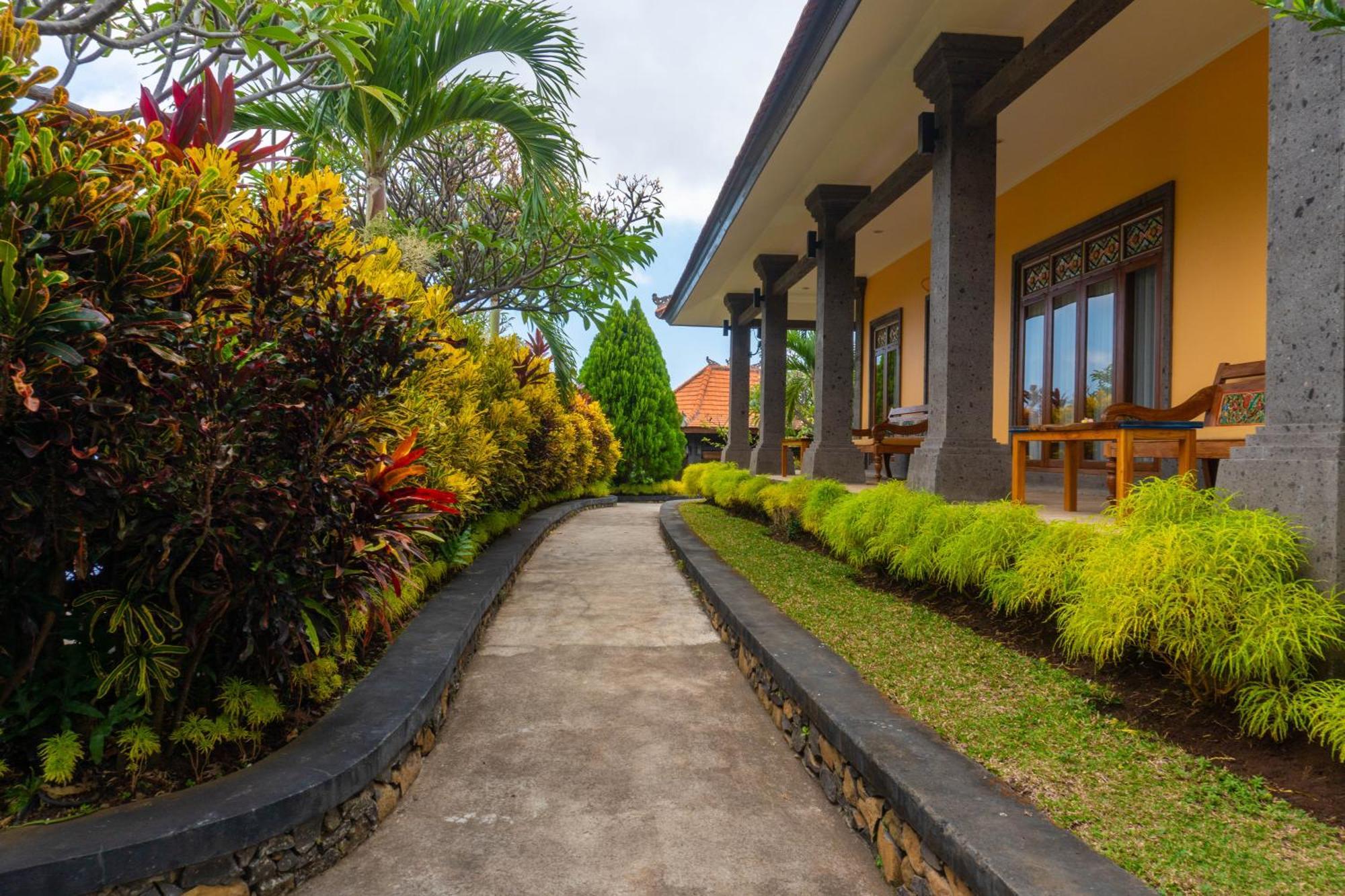 Villa Selonding Batu Lovina  Luaran gambar