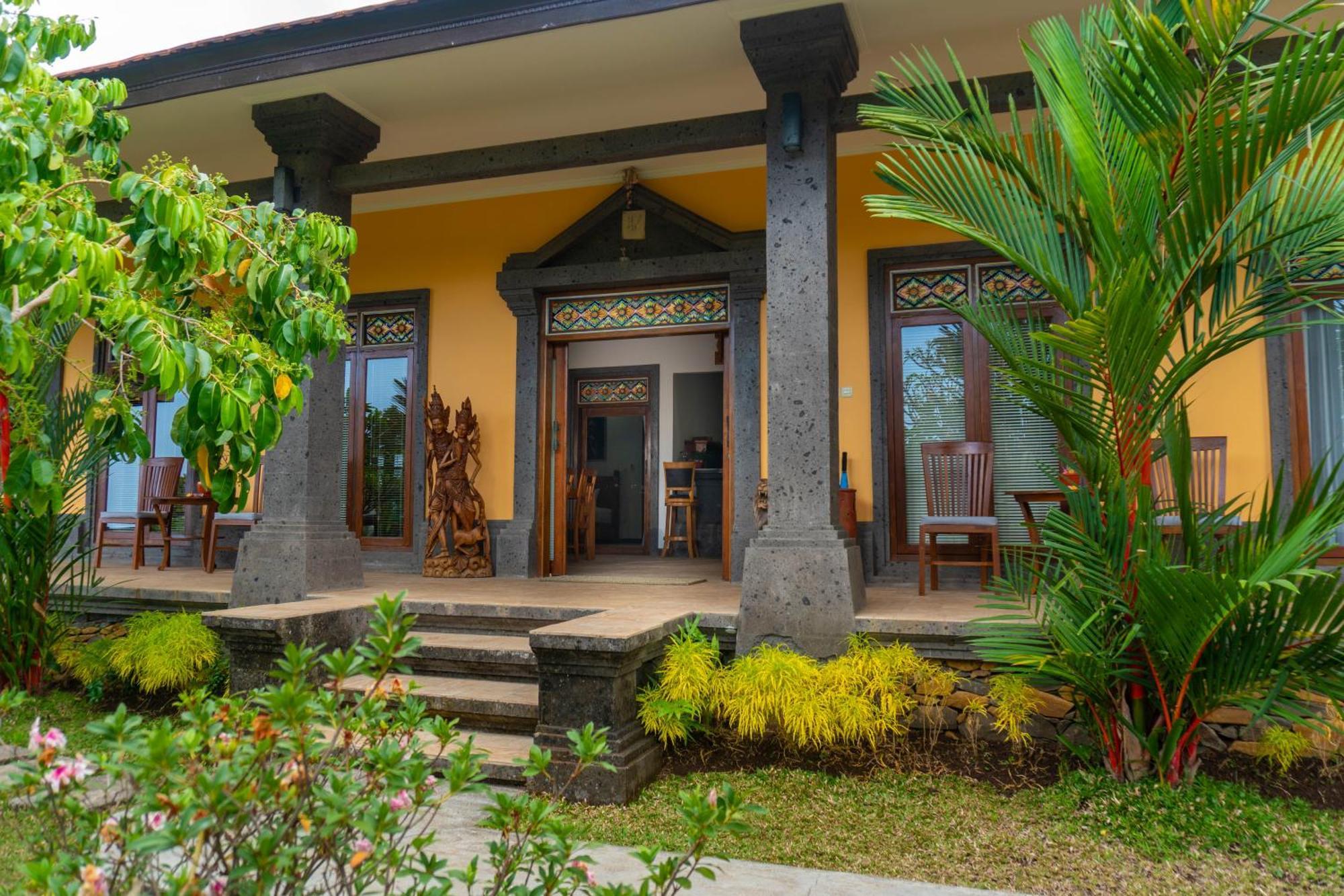 Villa Selonding Batu Lovina  Luaran gambar